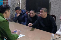 Pháp luật - Bắt nhiều đối tượng trong đường dây cá độ bóng đá 50 tỉ đồng