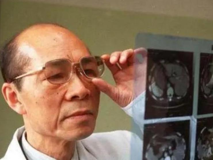 Sức khỏe đời sống - Nghiên cứu ung thư hàng chục năm, 5 viện sĩ đưa ra "bài thuốc chống ung thư" đơn giản nhưng ít người biết