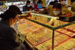 Kinh doanh - Giá vàng hôm nay 9/12: Bật tăng mạnh, "ông lớn" dự đoán vàng sẽ tăng sốc vào năm sau