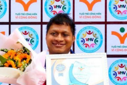 Bạn trẻ - Cuộc sống - Chàng trai không tay chân và ước mơ vượt 'đại ngàn'