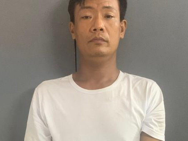 Pháp luật - Chủ nhà ở TP HCM hú hồn với "thợ chống thấm"