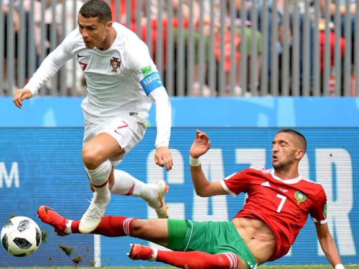 Bóng đá - Ronaldo bị đồng đội cũ chê "tốn bóng", chờ nối duyên lành hạ Morocco