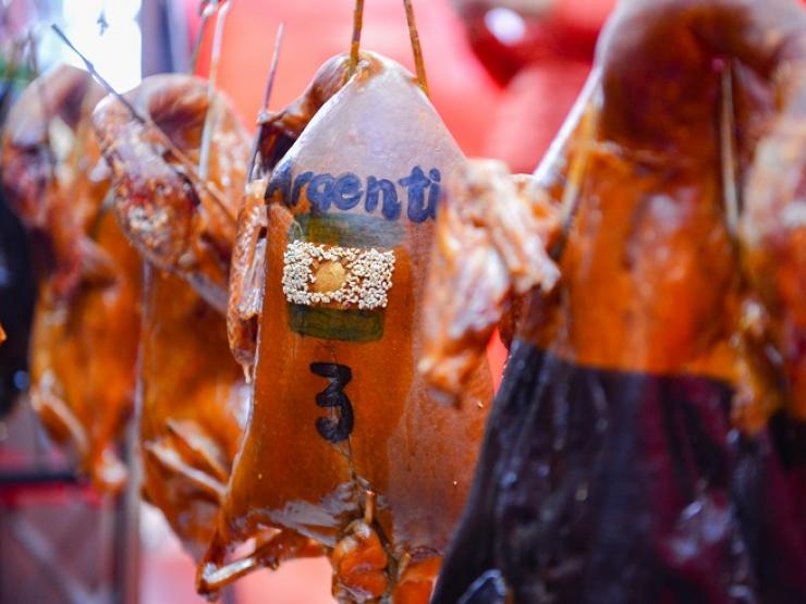Bất ngờ món vịt nướng “tiên tri” tỷ số World Cup giá gần nửa triệu đồng/con ở Hà Nội