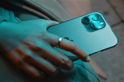 Thời trang Hi-tech - Choáng với mức độ chịu chơi của Apple trong 5 năm qua