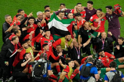 Thế giới - Đằng sau việc các cầu thủ Ma Rốc ăn mừng với lá cờ không phải quốc kỳ