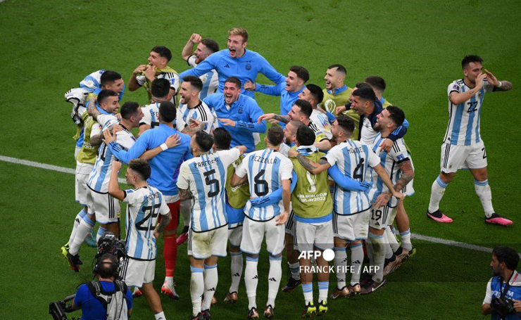 Video highlight Hà Lan - Argentina: Messi tỏa sáng, loạt penalty cân não - 1
