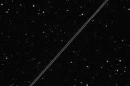 Công nghệ thông tin - Vệ tinh liên lạc lớn nhất thế giới đang là mối đe dọa cho các kính thiên văn