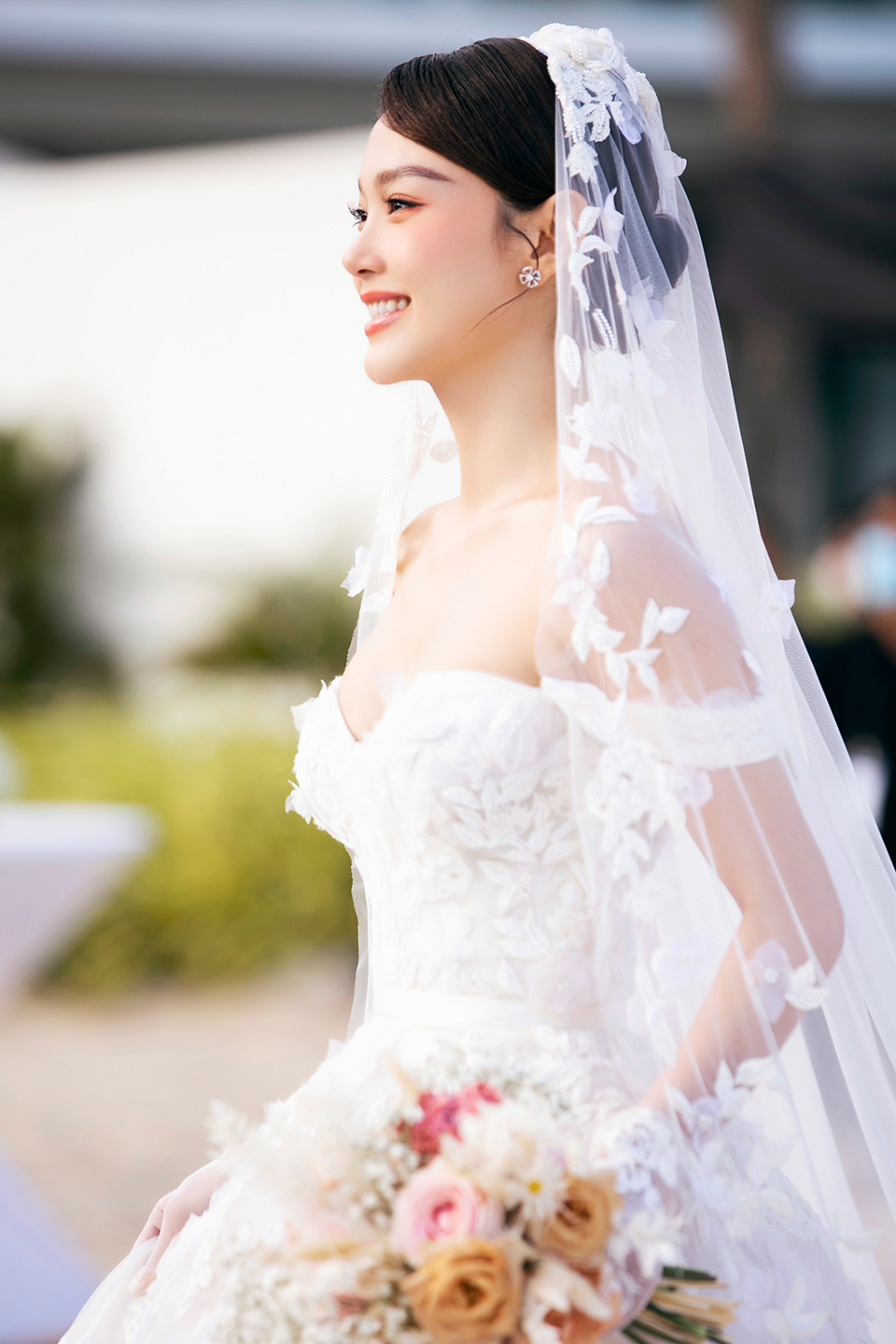 Danh tính chồng đại gia của Minh Hằng, là Phó Tổng công ty dệt may ở Long An hot nhất năm - 14