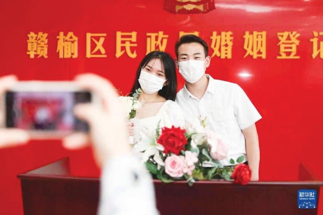 Số người kết hôn lần đầu ở Trung Quốc đang giảm liên tục