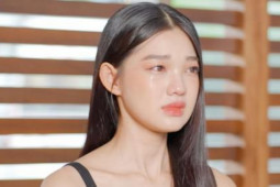 Thời trang - Bé Quyên của Hoa hậu Việt Nam: "3 tuổi theo mẹ đi ghe, từng muốn bỏ học vì nhà nghèo"