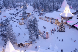 Du lịch - Khám phá quê hương huyền ảo của ông già Noel