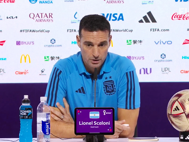 Bóng đá - Thầy Messi nói gì về "món nợ" thua 0-3 ở họp báo Argentina - Croatia?