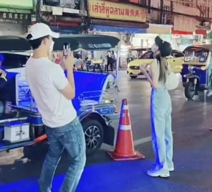 Cộng đồng mạng quay lại họ