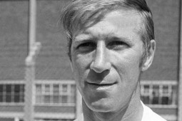 Sức khỏe đời sống - Cựu cầu thủ Anh vô địch World Cup 1966 mắc ung thư hạch, dấu hiệu nào cần lưu ý?