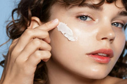 Làm đẹp - Những cách hiệu quả chống lại những đốm đen xấu xí trên mặt