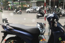 Thế giới xe - Giá xe máy hạ nhiệt dịp cuối năm