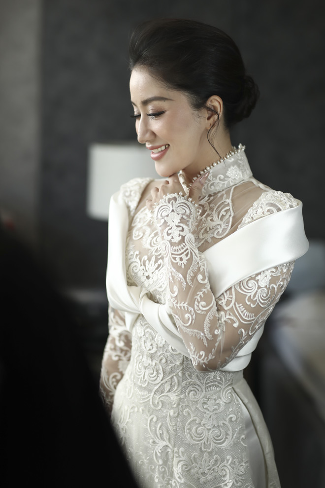 Niềm hạnh phúc ánh lên
trong đôi mắt của cô dâu xinh đẹp