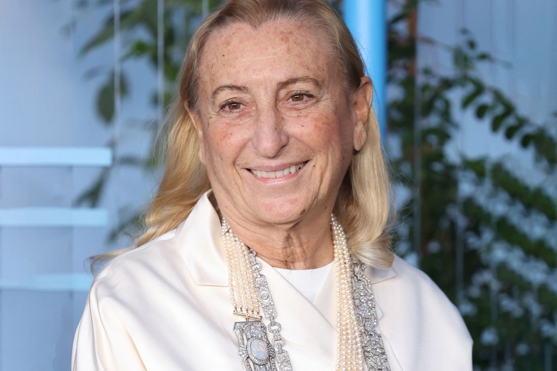 "Đại thụ" Miuccia Prada bất ngờ rời ghế CEO của Prada - 1