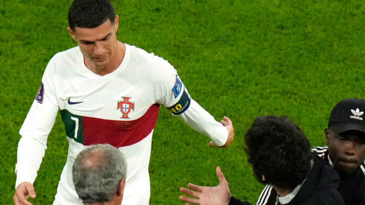 Ronaldo không hề vui sau khi đội tuyển Bồ Đào Nha thất bại trước Ma Rốc.