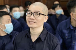 Tin tức trong ngày - Xét xử cựu CEO công ty Alibaba: Tình cảnh trớ trêu của bị hại