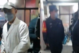 Bạn trẻ - Cuộc sống - Quán ăn bị "ném đá" dữ dội vì một hành động dã man với chú chó hoang