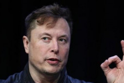 Kinh doanh - Tỷ phú Elon Musk chính thức mất ngôi giàu nhất thế giới