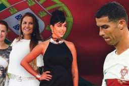 Bạn gái, chị và mẹ đã 'hại' Ronaldo