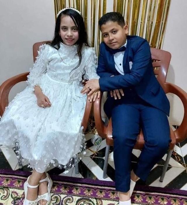 Bé trai 12 tuổi đính hôn với em họ 10 tuổi khiến cư dân mạng phẫn nộ - 1