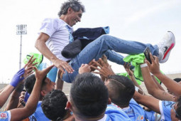 Sức khỏe đời sống - Cựu tuyển thủ Peru Juan Carlos Bazalar chiến thắng ung thư dạ dày, sớm quay lại với sân cỏ