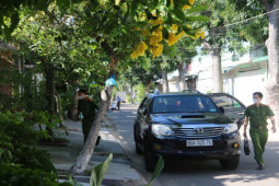 Tin tức trong ngày - Bộ Công an khám xét nhà Phó Chủ tịch UBND tỉnh Bình Thuận Nguyễn Văn Phong