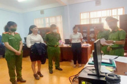 Tin tức trong ngày - Cục Thuế Kon Tum đình chỉ công tác đối với nữ cán bộ thuế bị bắt