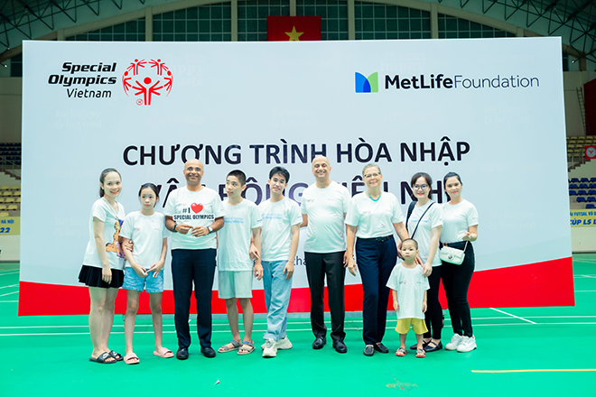 BIDV MetLife tham gia chương trình hòa nhập Vận động viên nhí do quỹ MetLife Foundation phối hợp tổ chức với tổ chức Special Olympics Vietnam