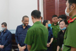 Pháp luật - Vụ án ‘âm mưu giả mạo công an cướp lượng lớn ma tuý’: 3 án tử hình