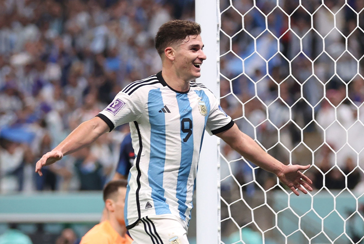 Argentina thi nhau lập kỷ lục mới trên đường vào chung kết World Cup - 2