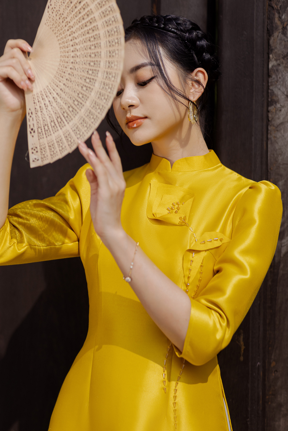 Bỏ túi Top 5 mẫu áo dài cách tân đẹp nhất đón tết 2023 - 4