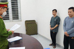 Pháp luật - Bắt giữ nhóm người cho tiểu thương, lao động nghèo vay tiền với lãi suất 304%/năm