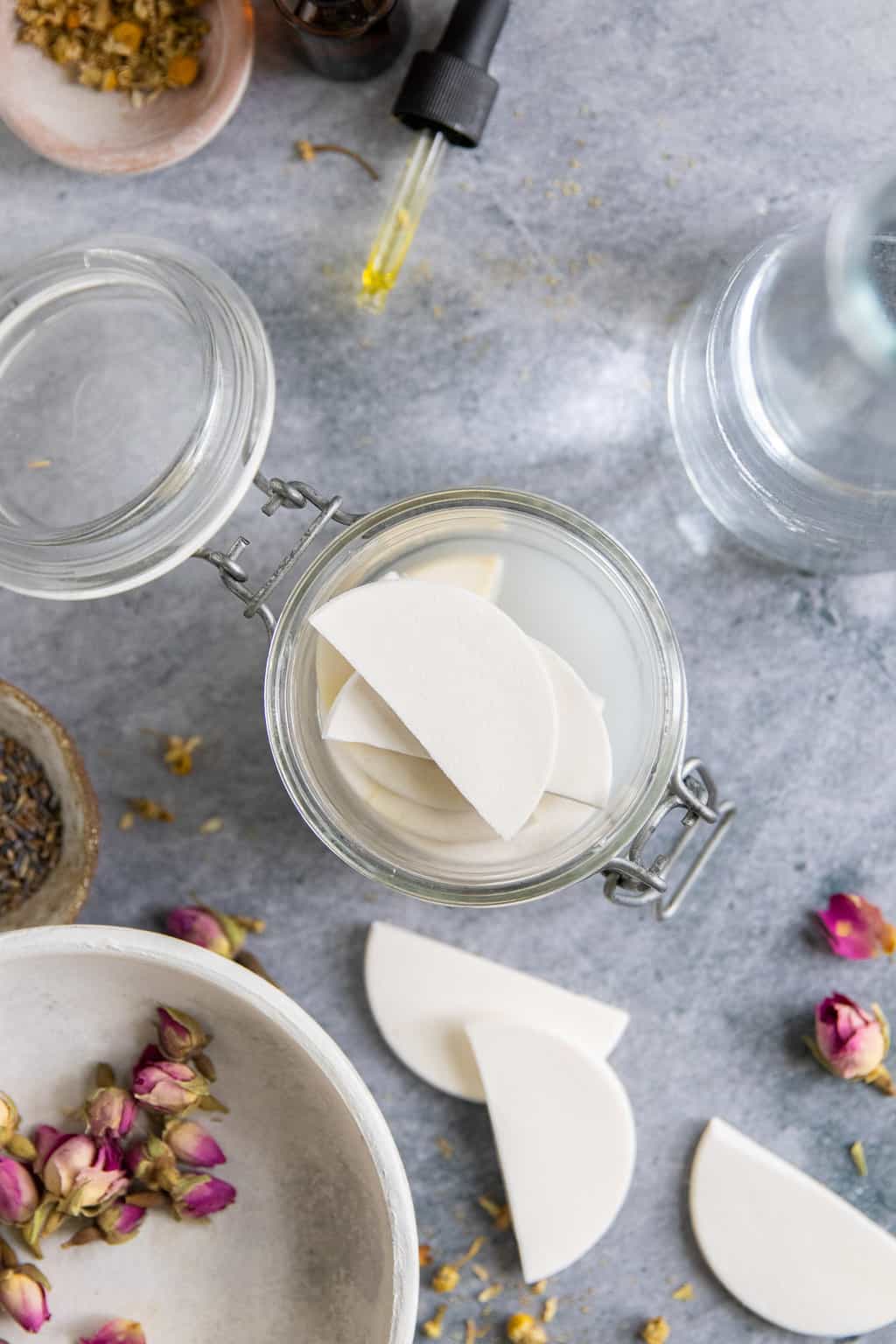 Cách làm mặt nạ trị mắt sưng húp chỉ sau 1 đêm - 2