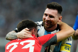 Messi xứng danh thủ lĩnh ĐT Argentina, chứng minh Maradona sai hoàn toàn