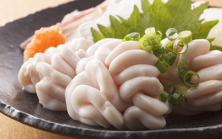 Shirako là tinh hoàn của cá tuyết, thường được làm thành sushi ở Nhật.