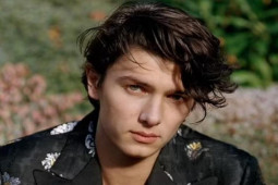 Đàn ông - 2 "bạch mã hoàng tử" có thật gây "sốt" toàn thế giới, được triệu cô gái ái mộ