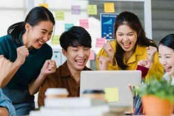 Kinh doanh - Bất ngờ với cách phân bổ tiền lương hàng tháng của các cô gái trẻ