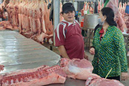 Thị trường - Tiêu dùng - Chuyện lạ thị trường thịt heo cuối năm