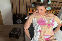 Thời trang - Bà xã Justin Bieber diện váy "đánh lừa thị giác"