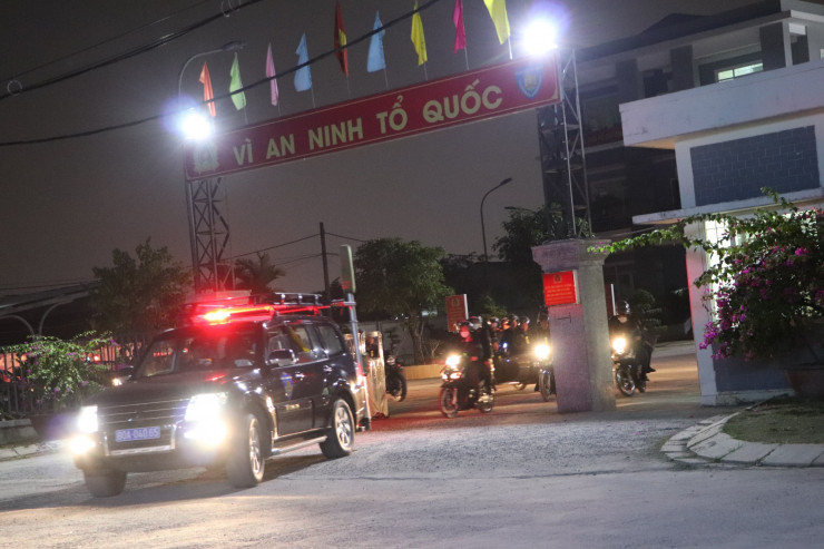 Trung đoàn Cảnh sát Cơ động Đông Nam TP HCM ra quân trấn áp tội phạm, bảo vệ an ninh, trật tự trên địa bàn
