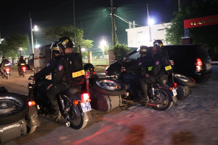 Lực lượng cảnh sát cơ động được chia thành 12 tổ