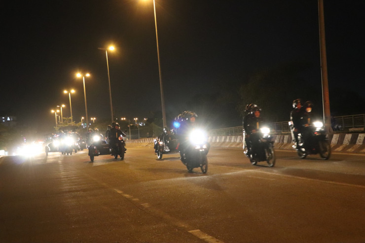 Cảnh sát cơ động tung quân trấn áp tội phạm tại TP HCM - 6