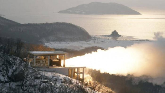 Triều Tiên thử nghiệm một “động cơ nhiên liệu rắn có lực đẩy cao”