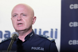 Thế giới - Món quà phát nổ sau chuyến thăm Ukraine, lãnh đạo cảnh sát Ba Lan nhập viện