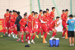 Bóng đá - Quang Hải tập sung, sẵn sàng đấu Lào trận ra quân AFF Cup