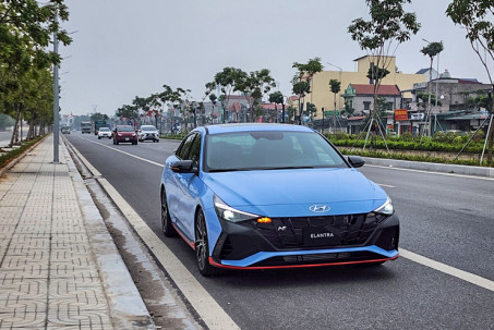 Hyundai Elantra N xuất hiện trên đường phố Việt, ngày ra mắt không còn xa